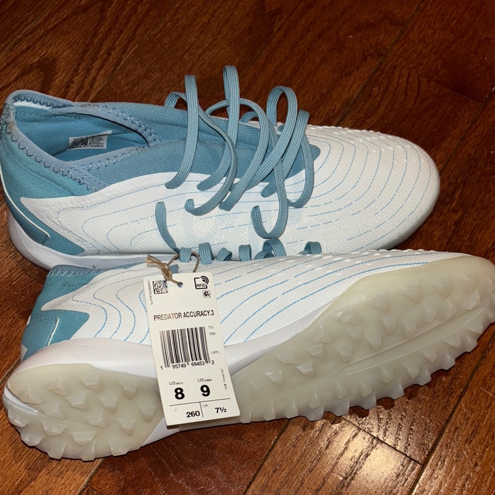 Adidas Predator Accuracy Soccer Shoes